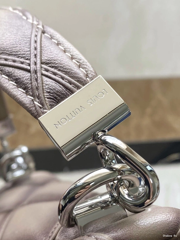 LOUIS VUITTON GO-14 MM 0806